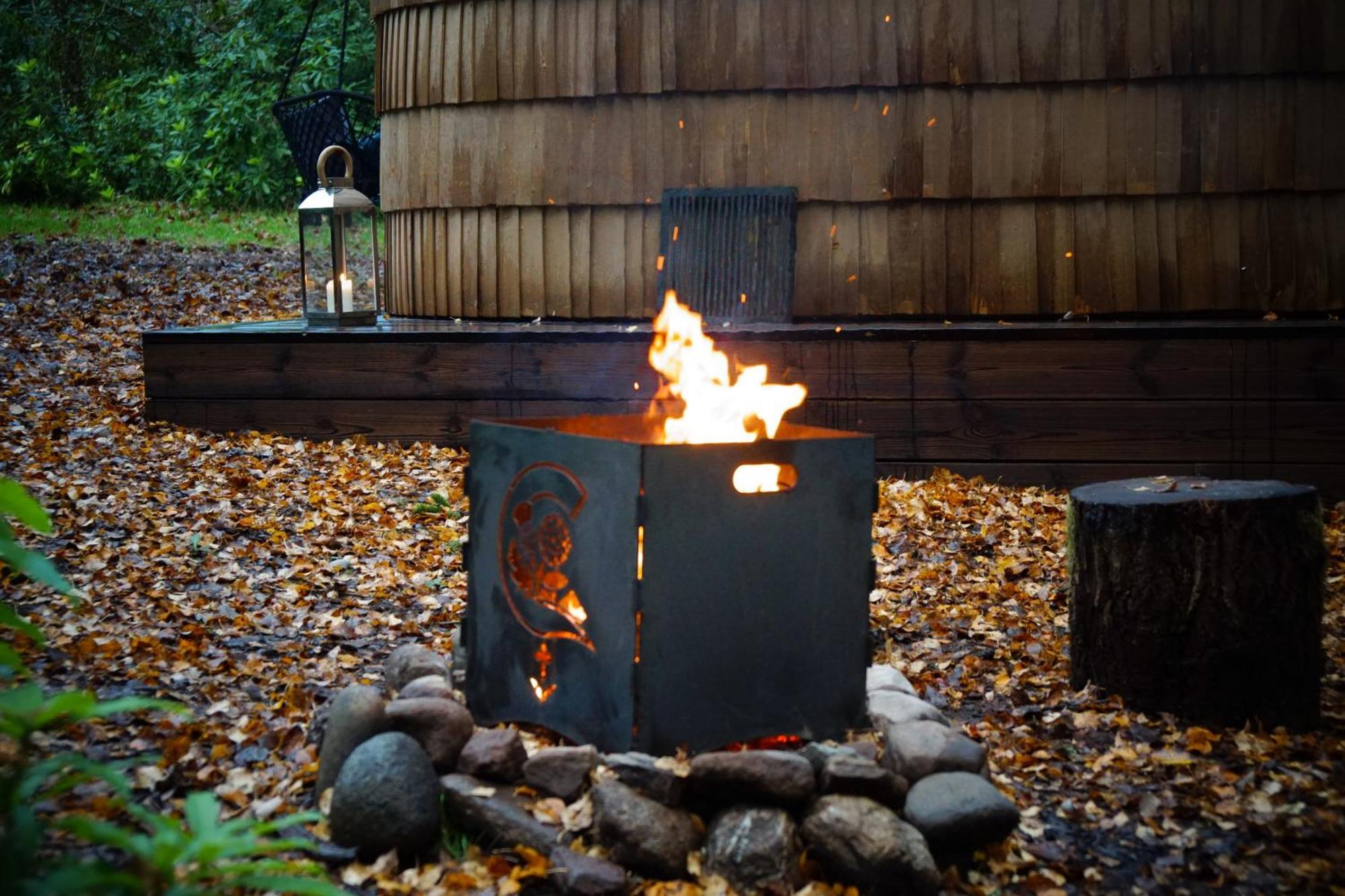Luxury Woodland Lodge Retreat At Culdees Castle Crieff Ngoại thất bức ảnh